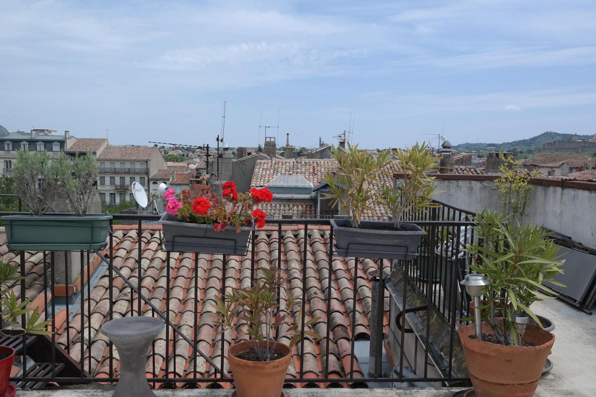Penthouse Apartment Overlooking Place Carnot Carcassonne Exterior foto