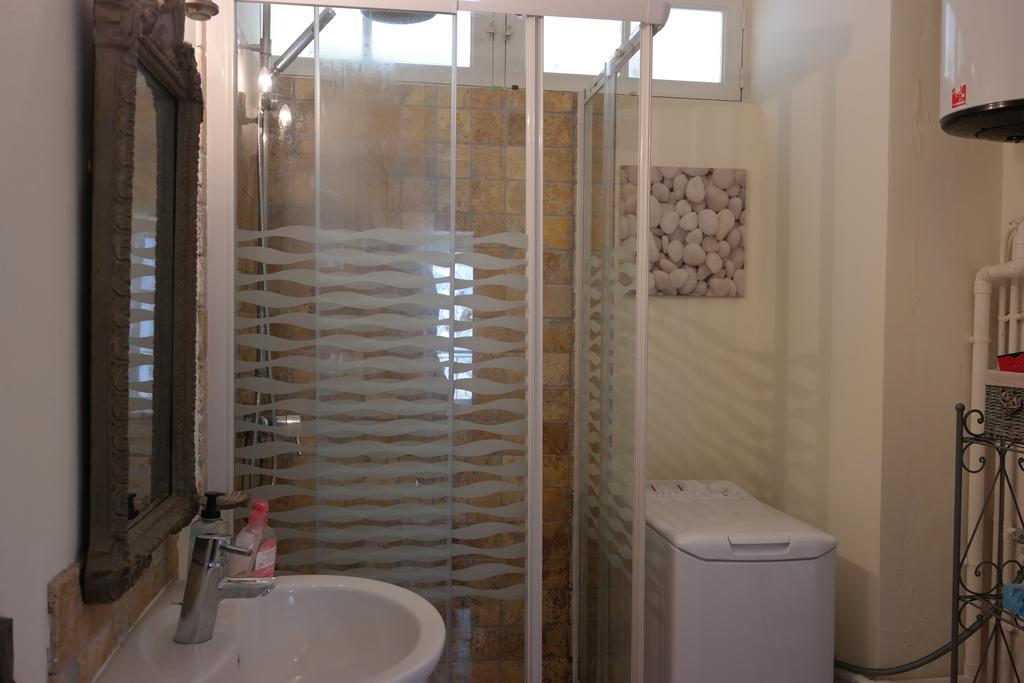 Penthouse Apartment Overlooking Place Carnot Carcassonne Exterior foto